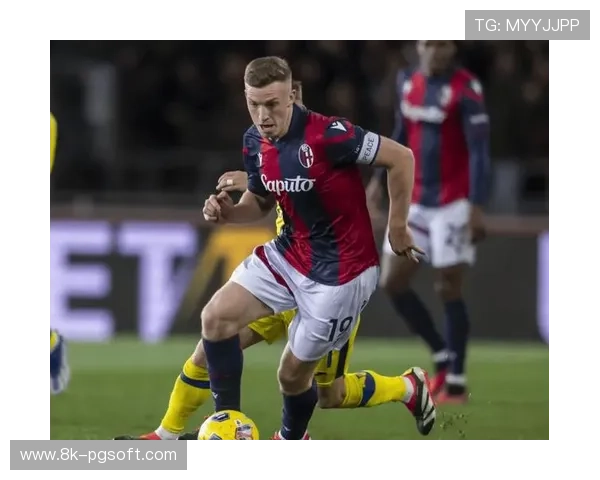 博洛尼亚vs萨索洛：下半场扳平比分，中场争夺激烈